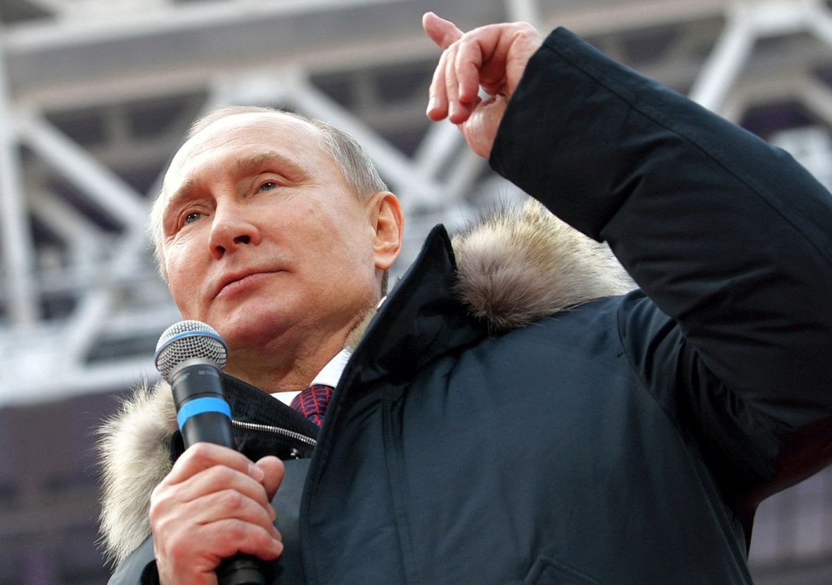 Путин обеща ”победи” за Русия на предизборен митинг