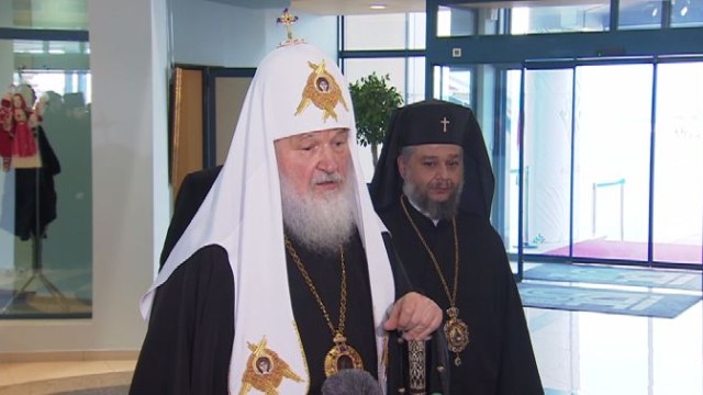 Руският патриарх Кирил описа президента като ”много интелигентен, православен човек”