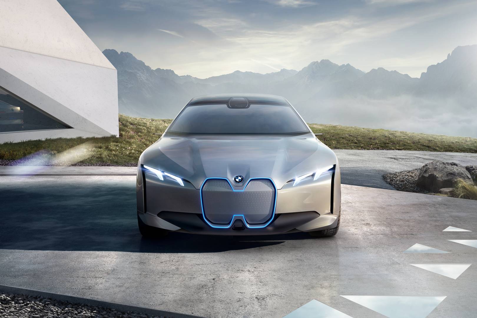BMW: i4 идва през 2021 година