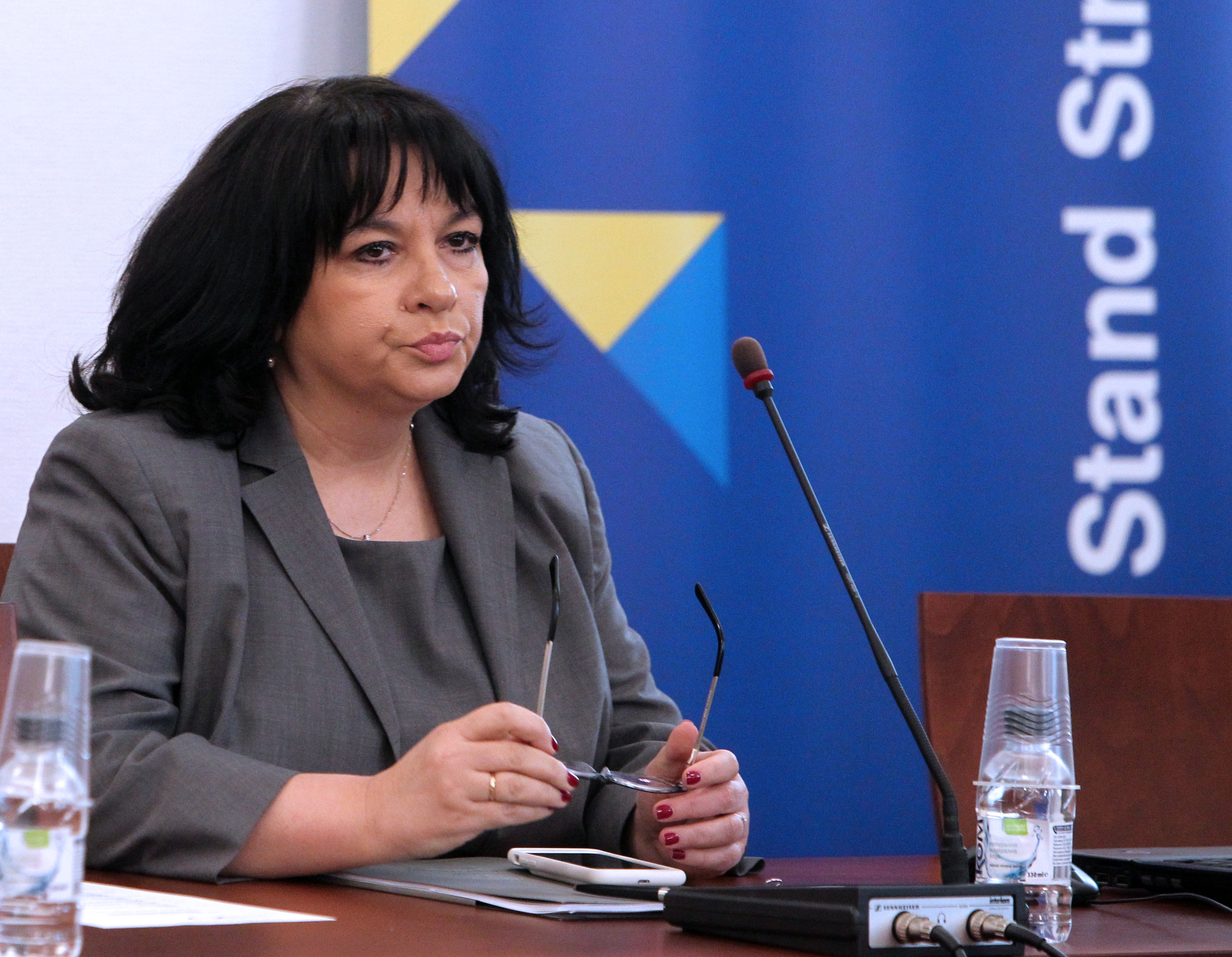 Министърът на енергетиката в оставка Теменужка Петкова на форум „Предстоящите промени в Закона за енергетиката - стъпка към пълн