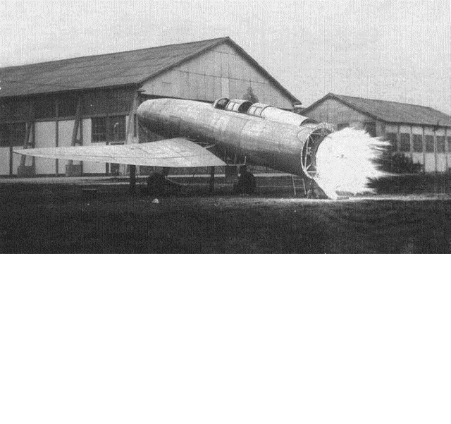 Caproni Campini N.1 по време на тест