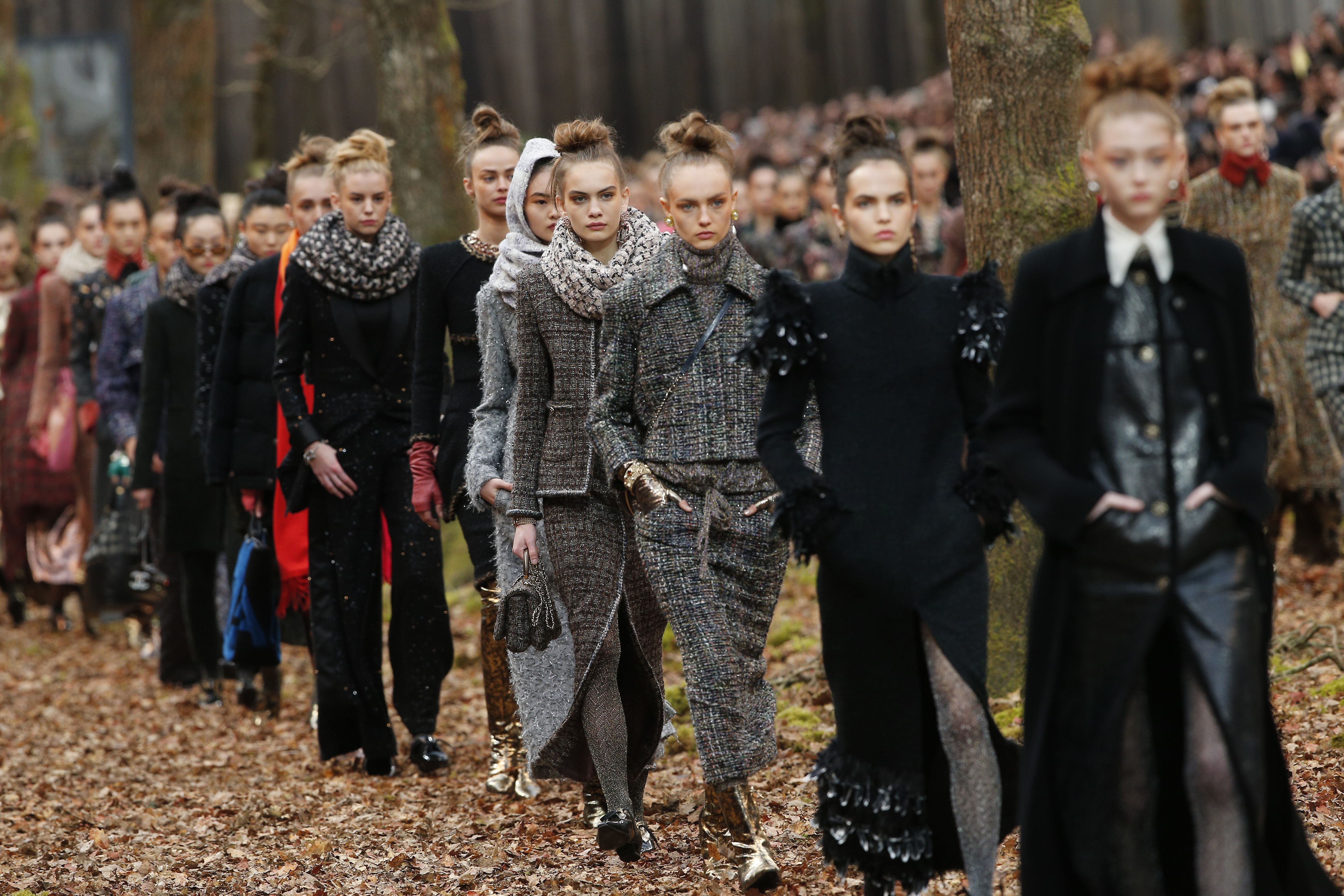 Chanel представи колекция есен/зима 2018 на Седмицата на модата в Париж