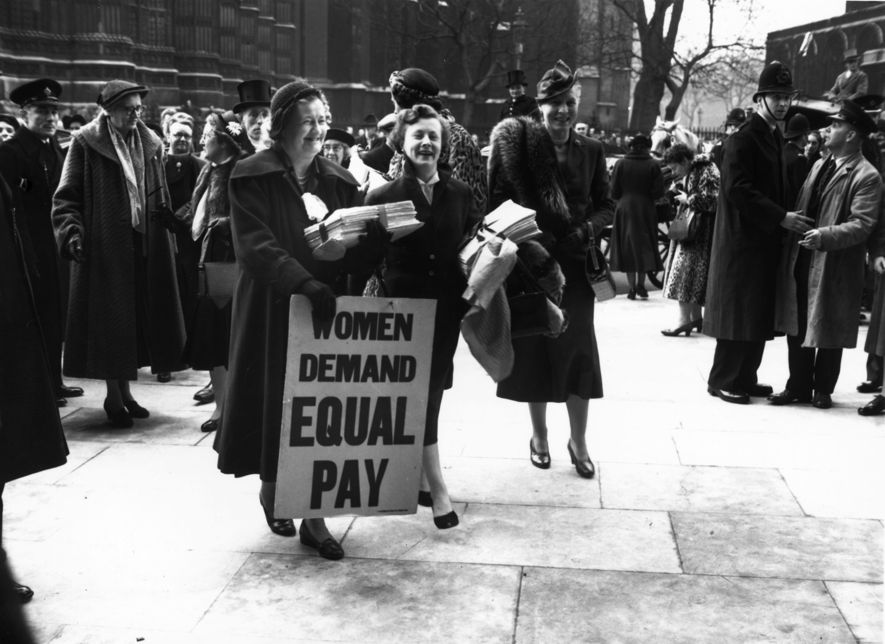 Демонстрация в Лондон на 8 март 1954 г.