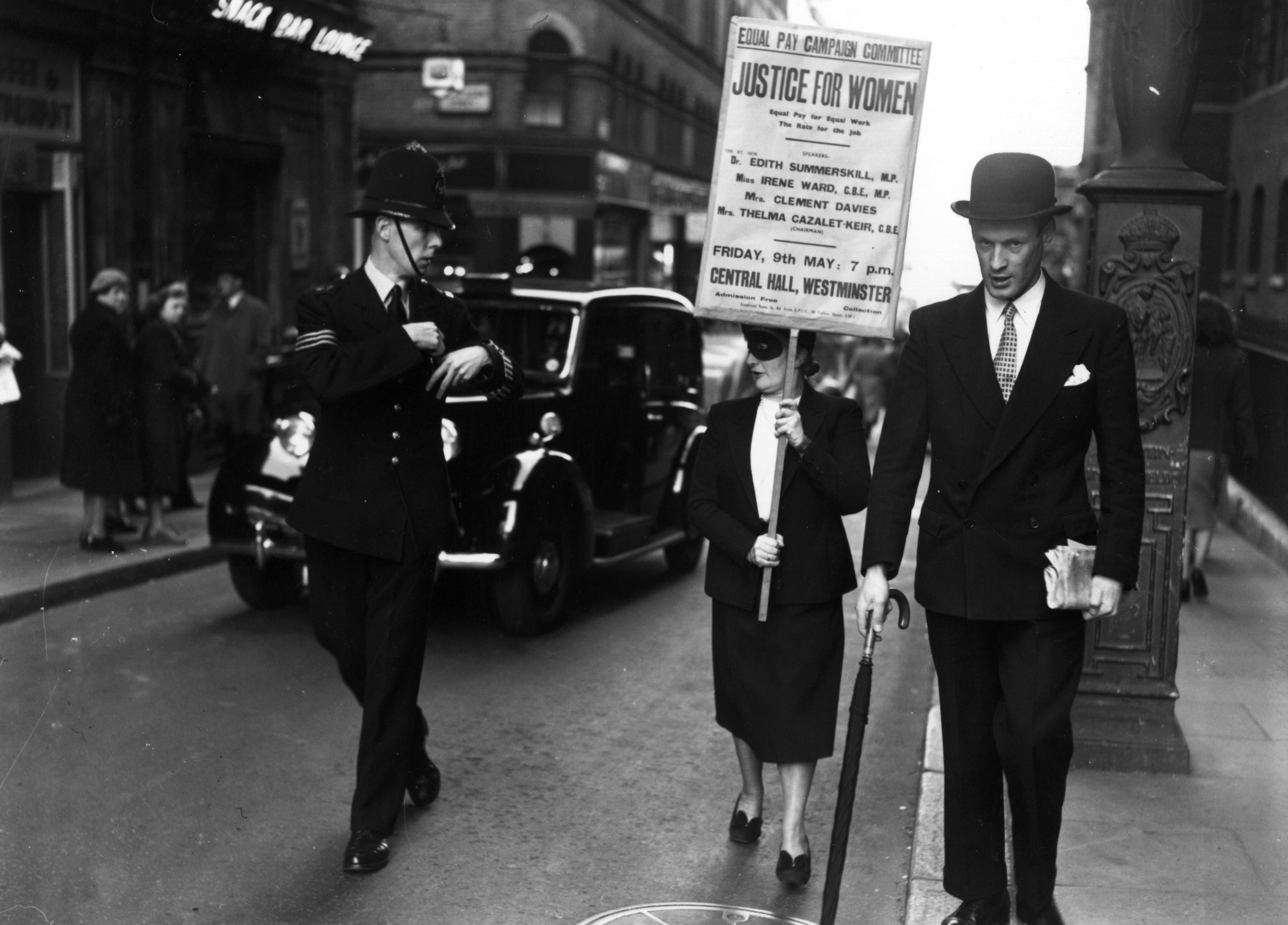Демонстрация за равно заплащане в Лондон през 1952 г.