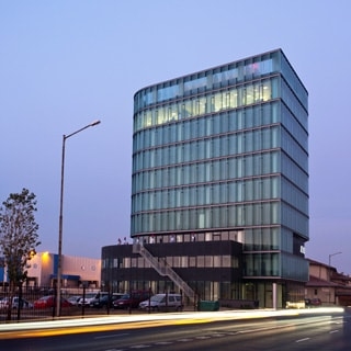 Бизнес сграда за 12 млн. долара продават в София