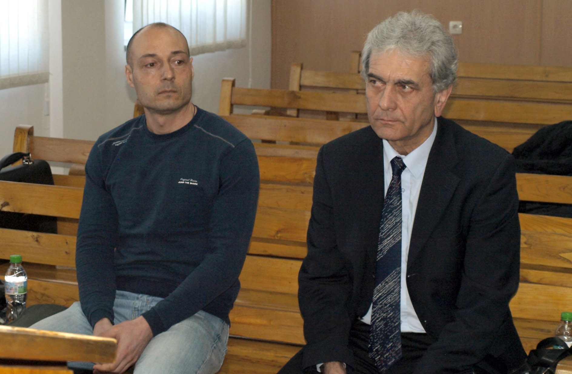 Димитър Михнев и помощникът му Радослав Петков застанаха пред съда