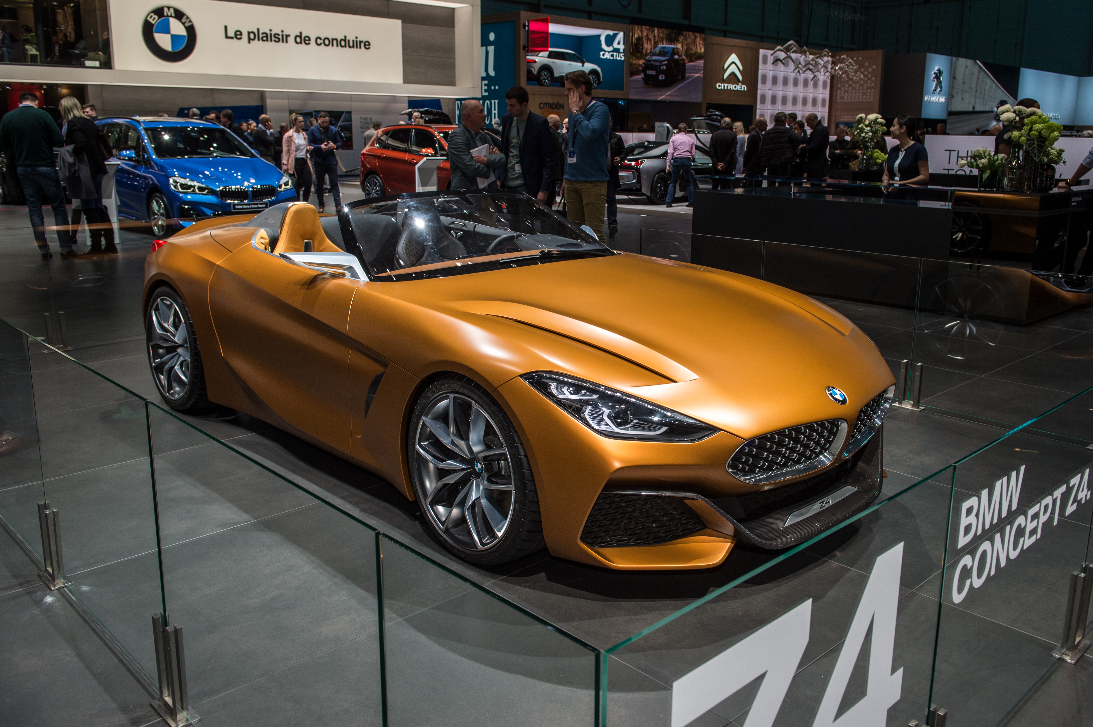 Какво ще роди съюзът на BMW с Mercedes?
