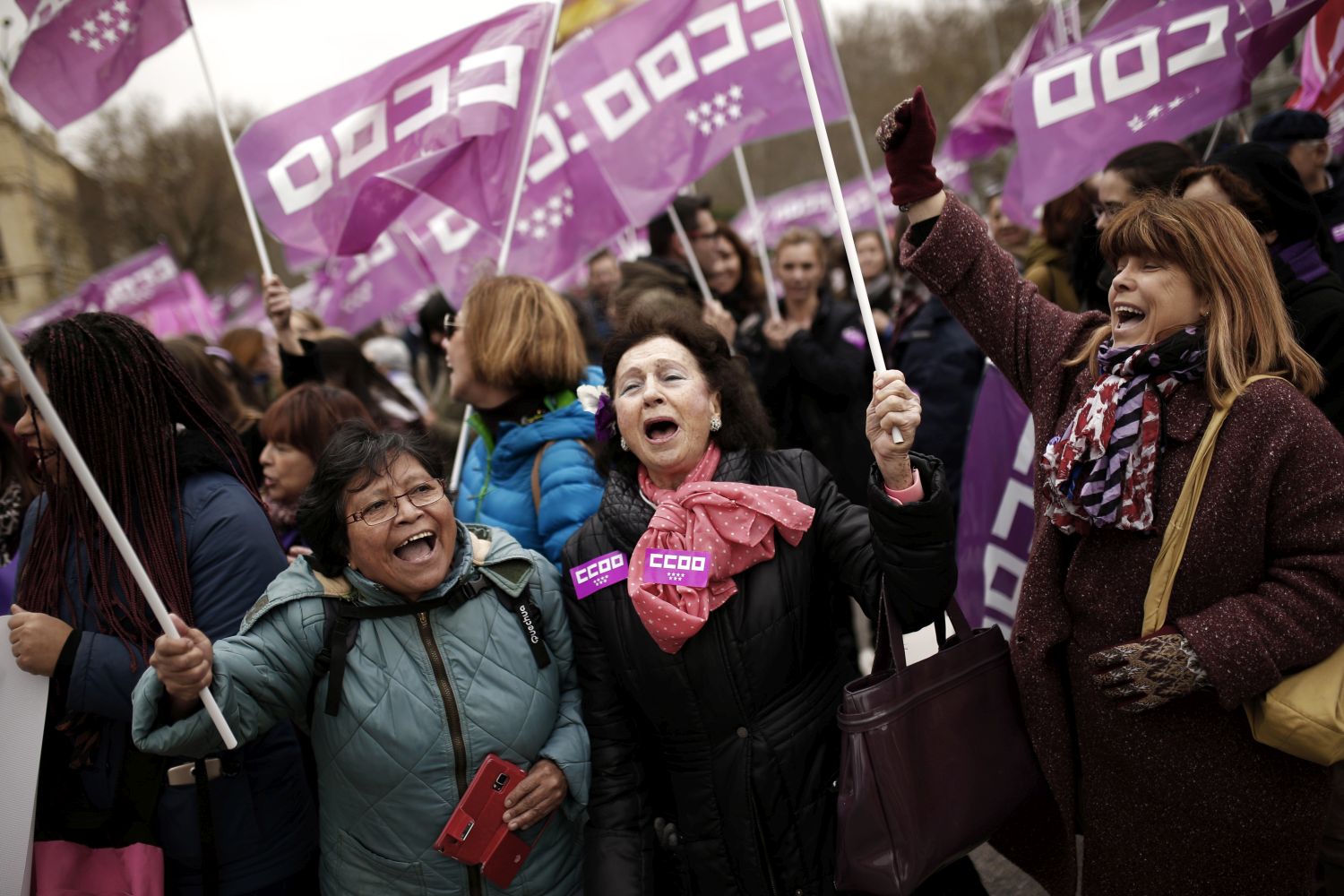 В редица испански градове се събраха демонстранти