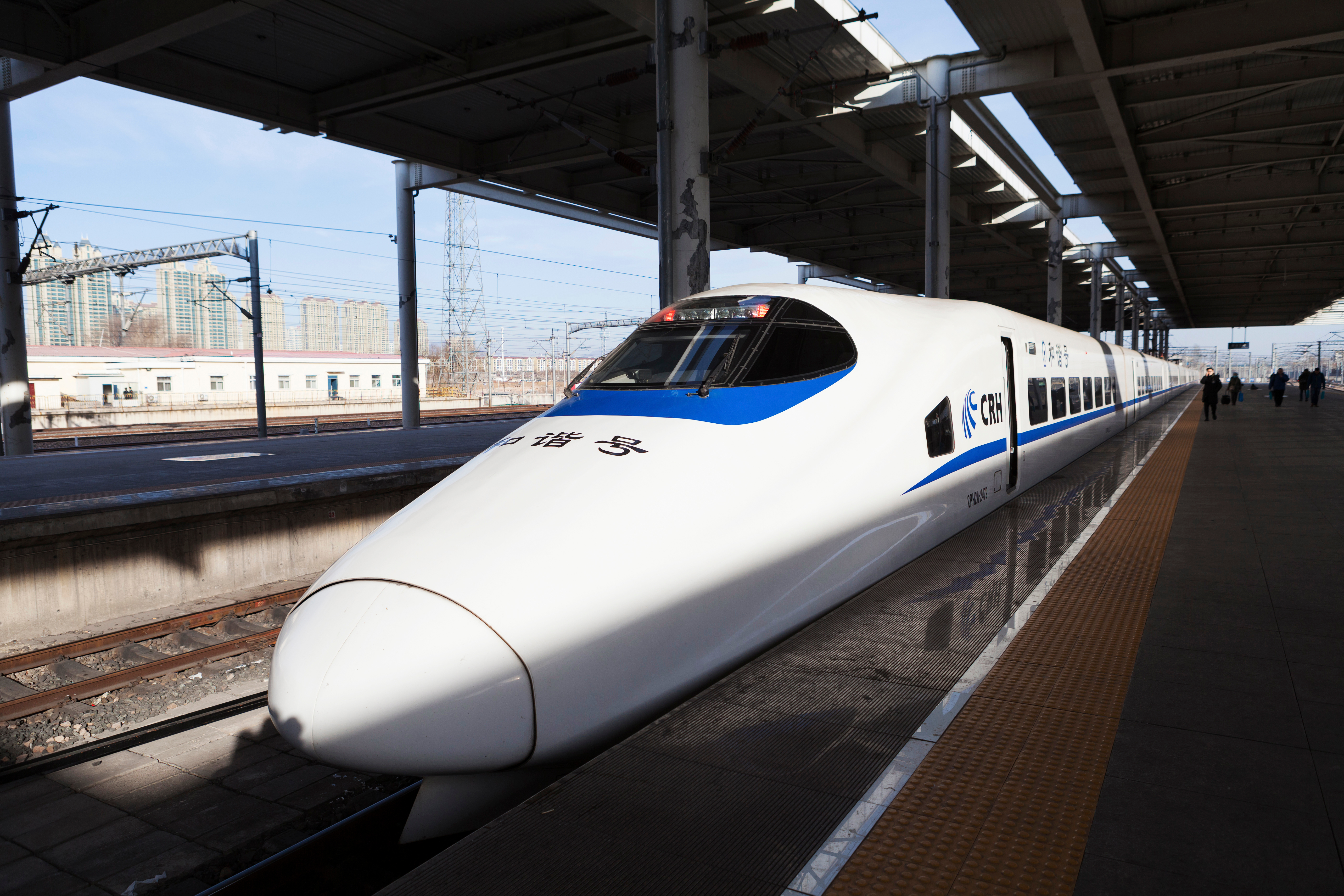 Китай изпробва 415-метров влак с 350 км/ч