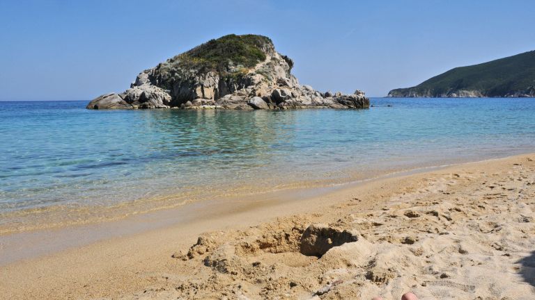 От 15 юни разрешават и туристическите пътувания до Гърция