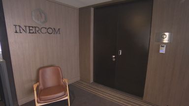 Върховният административен съд ВАС отмени решението на КЗК с което