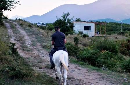 "Уестърн" тръгва по кината на 20 април