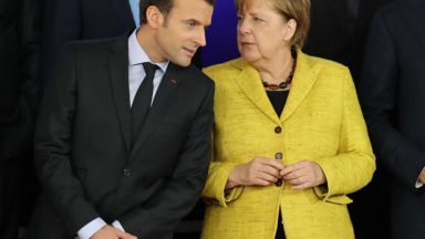 Париж и Берлин си дадоха 2 м. за реформите за еврозоната