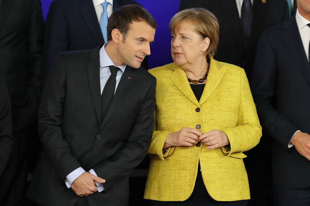 Меркел иска много повече от нова Еврозона