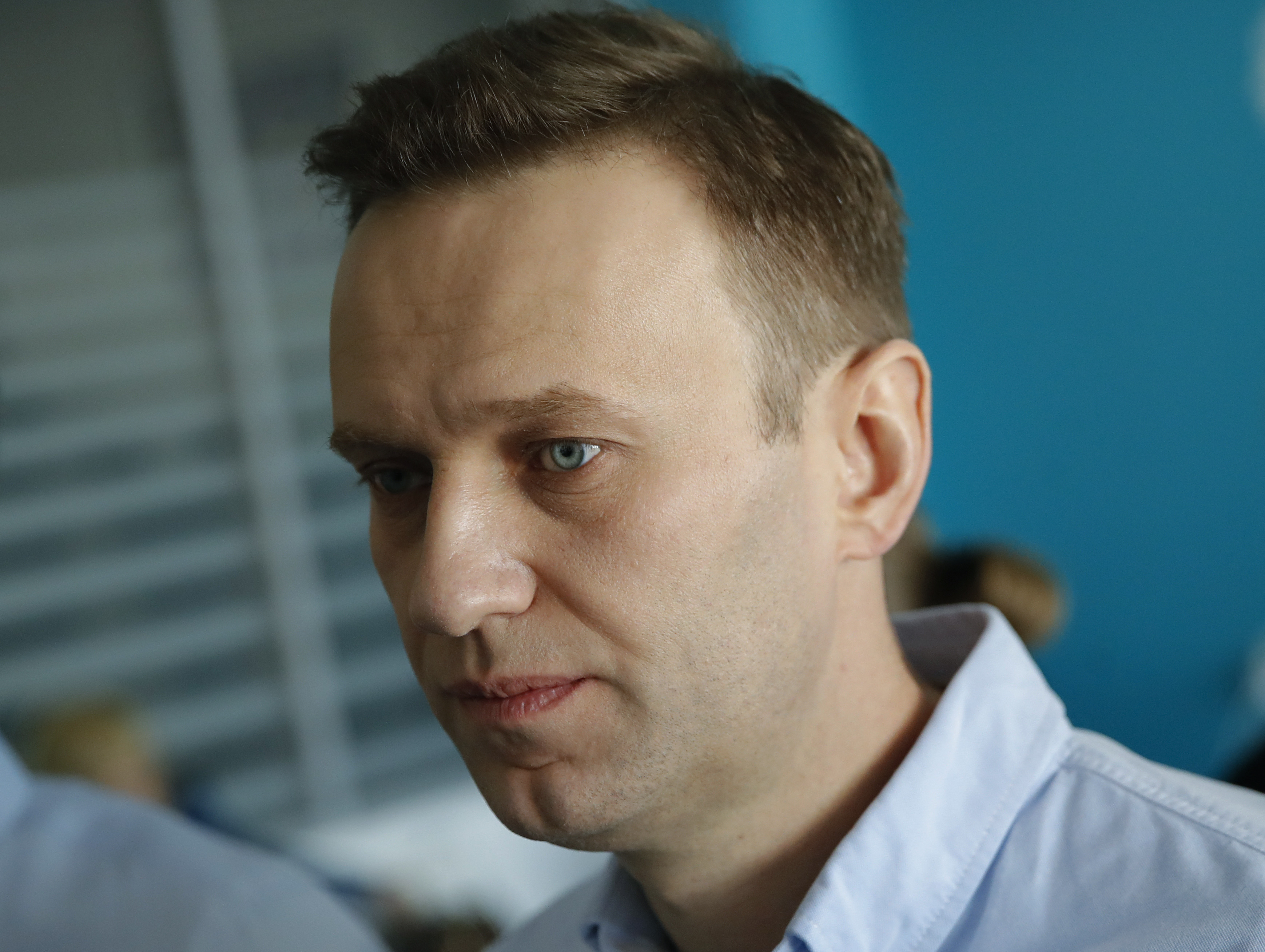 Навални критикува 7-те съперници на Путин