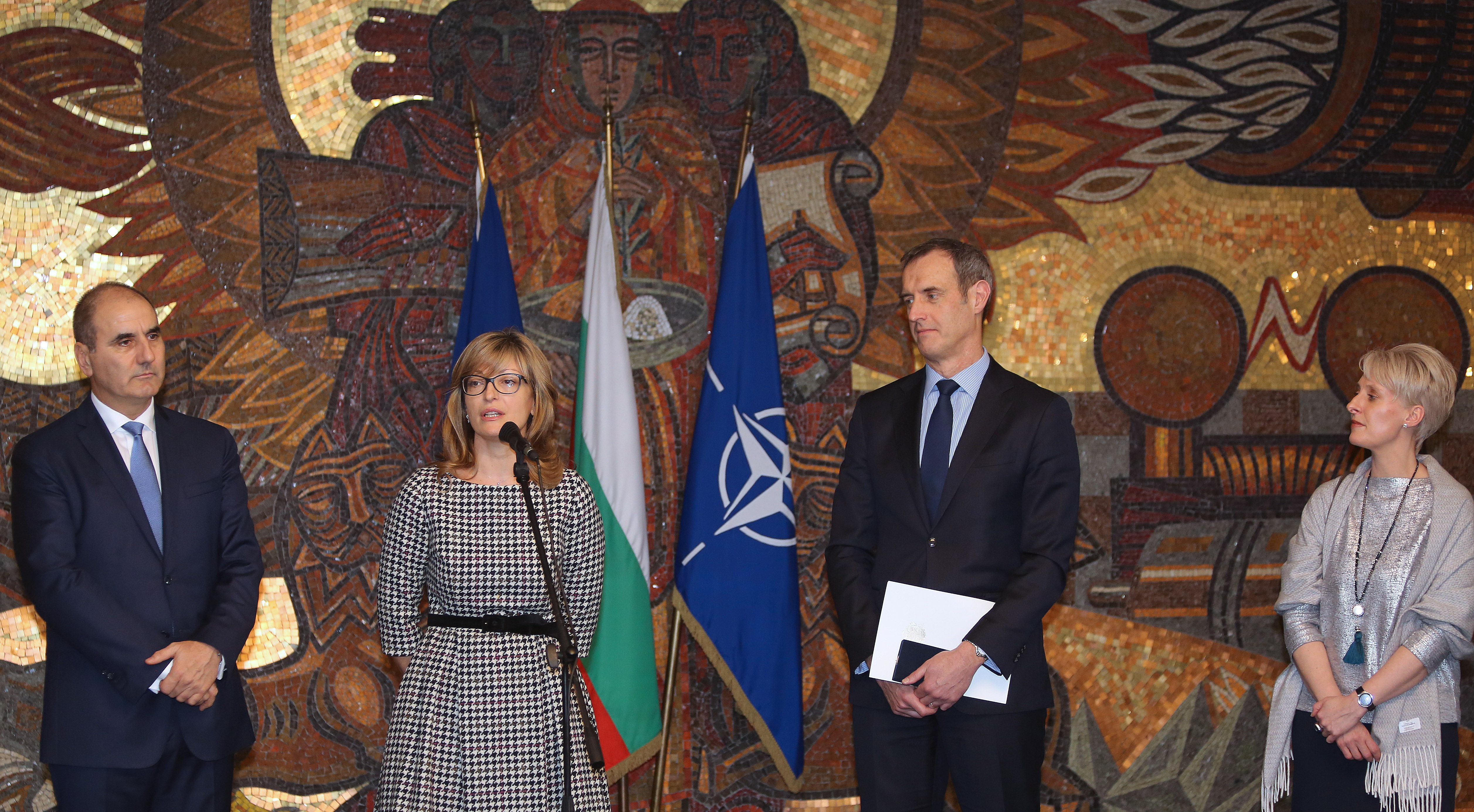 Шефът на Европол: Работим с лекота с българските служби