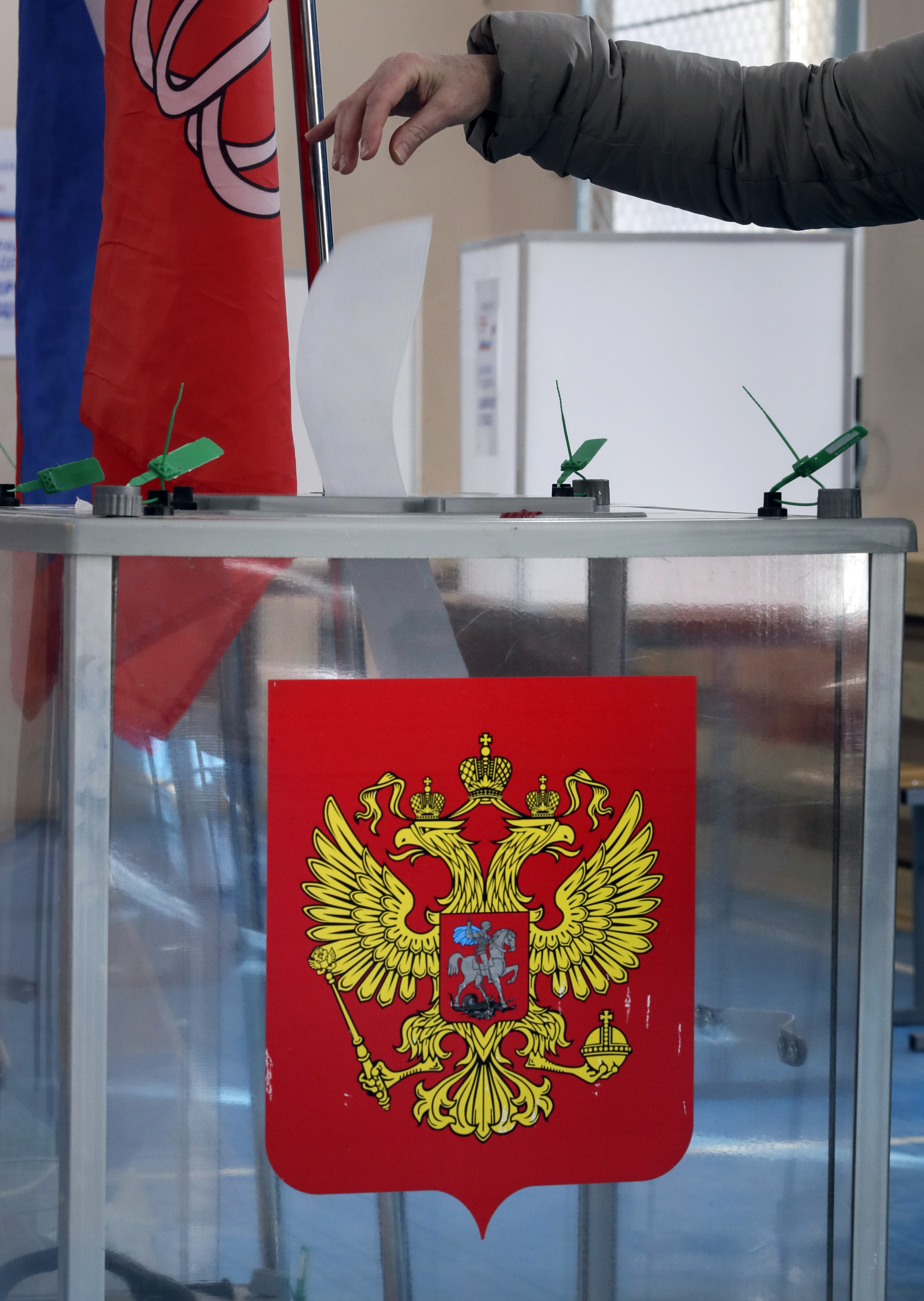 Вотът в Русия надхвърли 53% към 18 часа