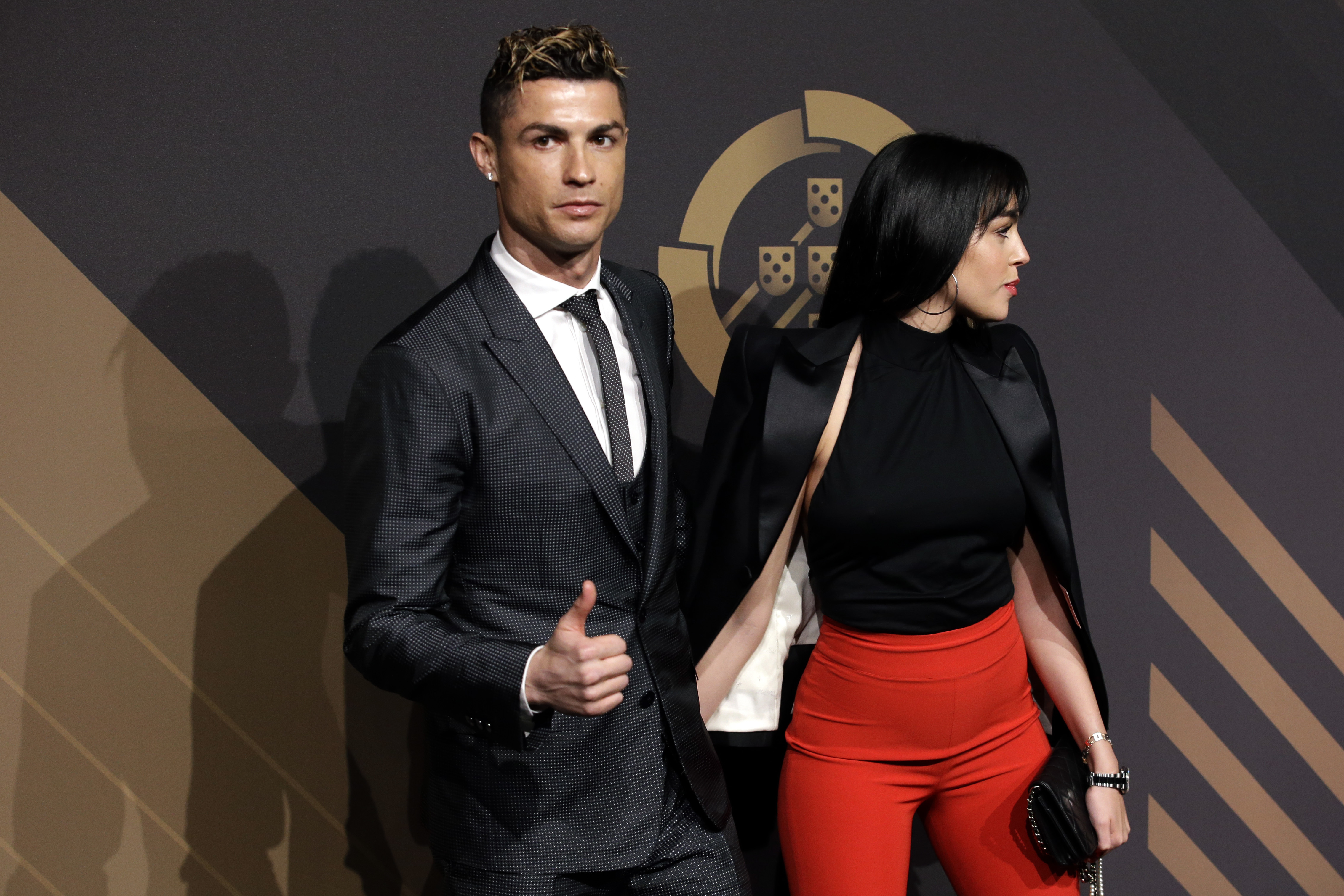 Роналдо и Джорджина на наградите на португалската футболна асоциация