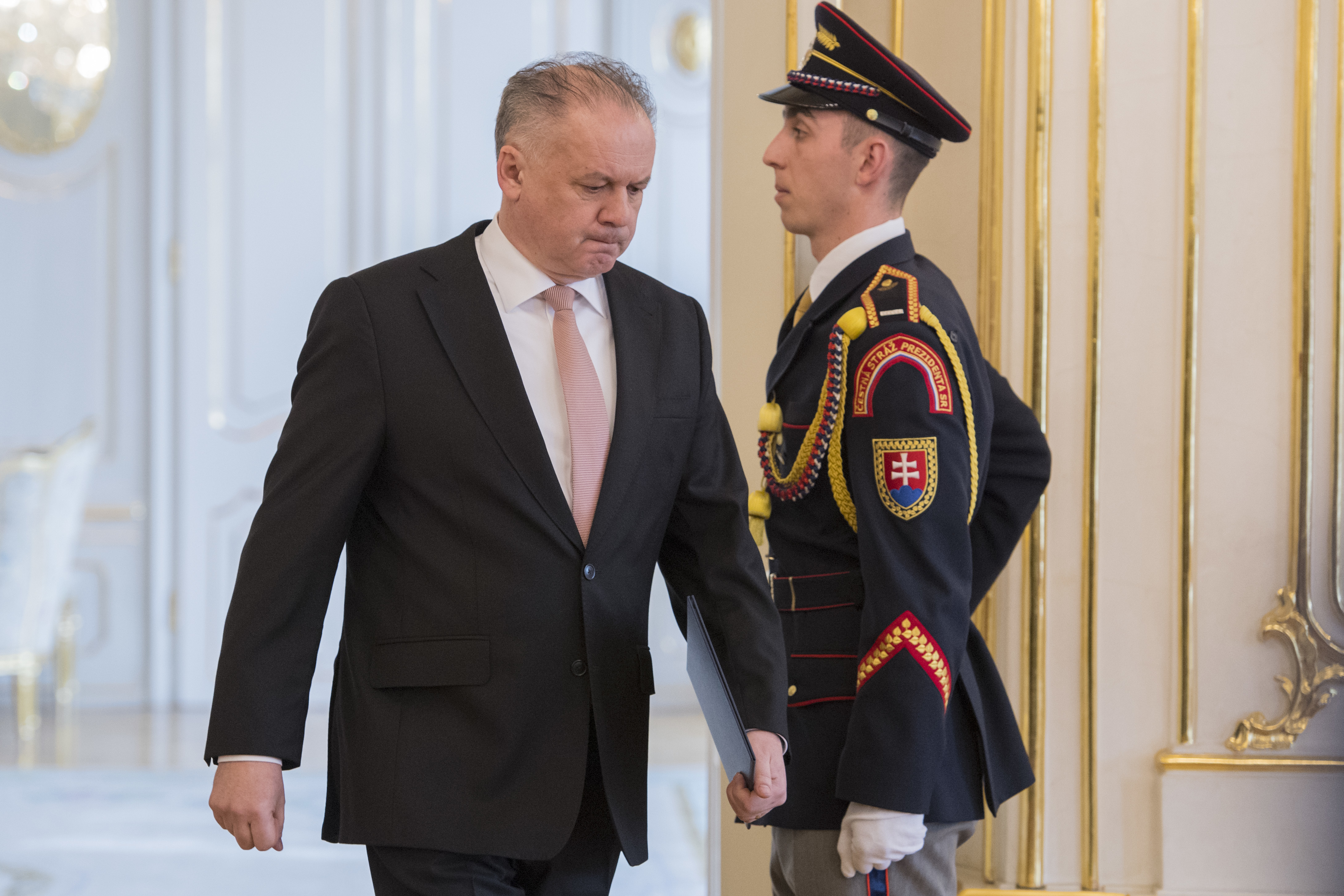 Словашкият президент Андрей Киска поиска нов състав на кабинета до петък