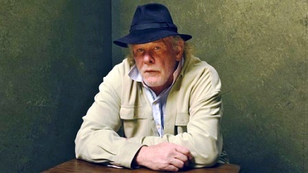 Швайгер ще режисира англоезичен римейк на свой филм