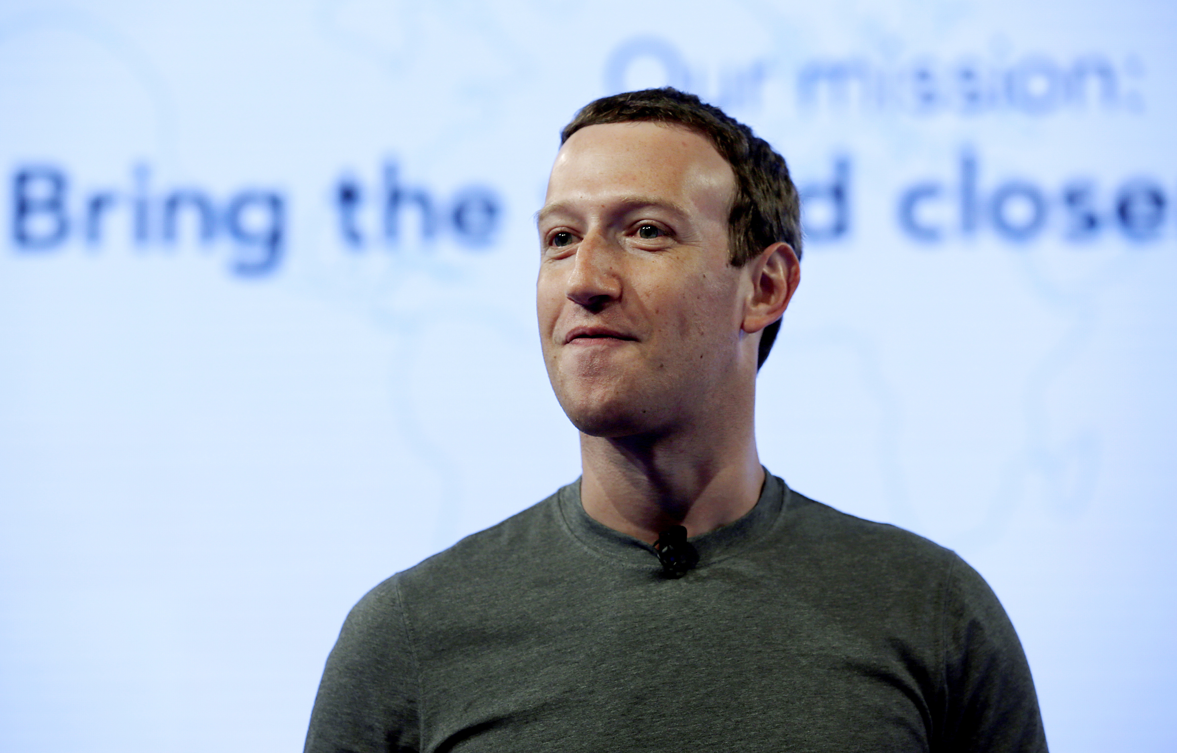Намали ли акцията на Зукърбърг натиска върху Фейсбук?