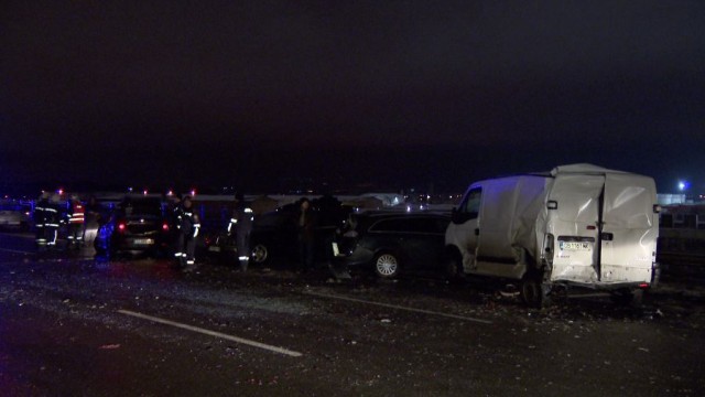 Верижна катастрофа с 6 коли в София, двама са ранени