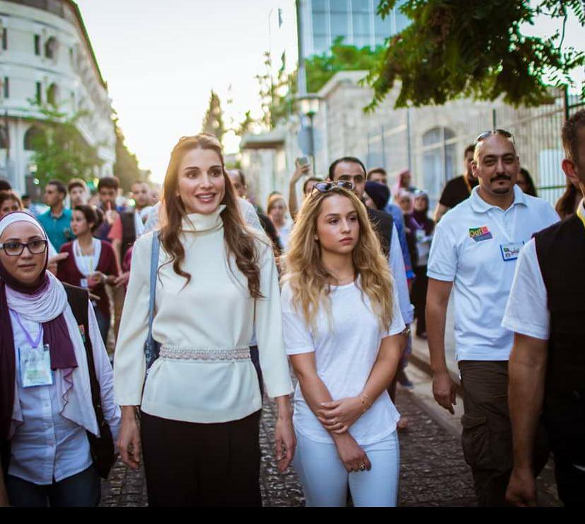 Йорданската принцеса Иман с майка си кралица Рания