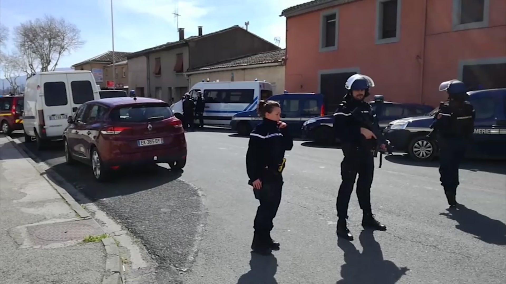 Полицаи във Франция