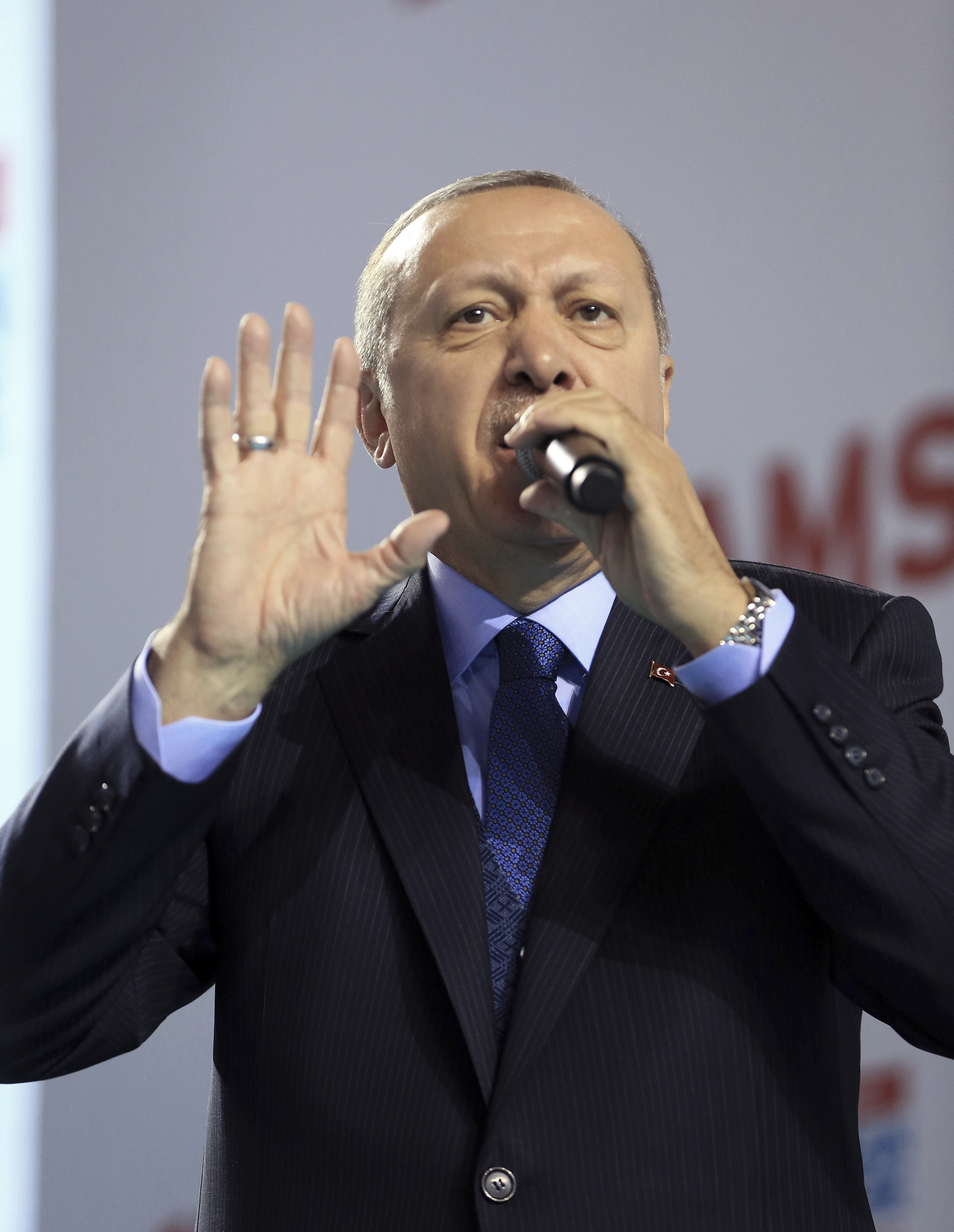 Турският президент Реджеп Ердоган коментира усложнената ситуация в Сирия