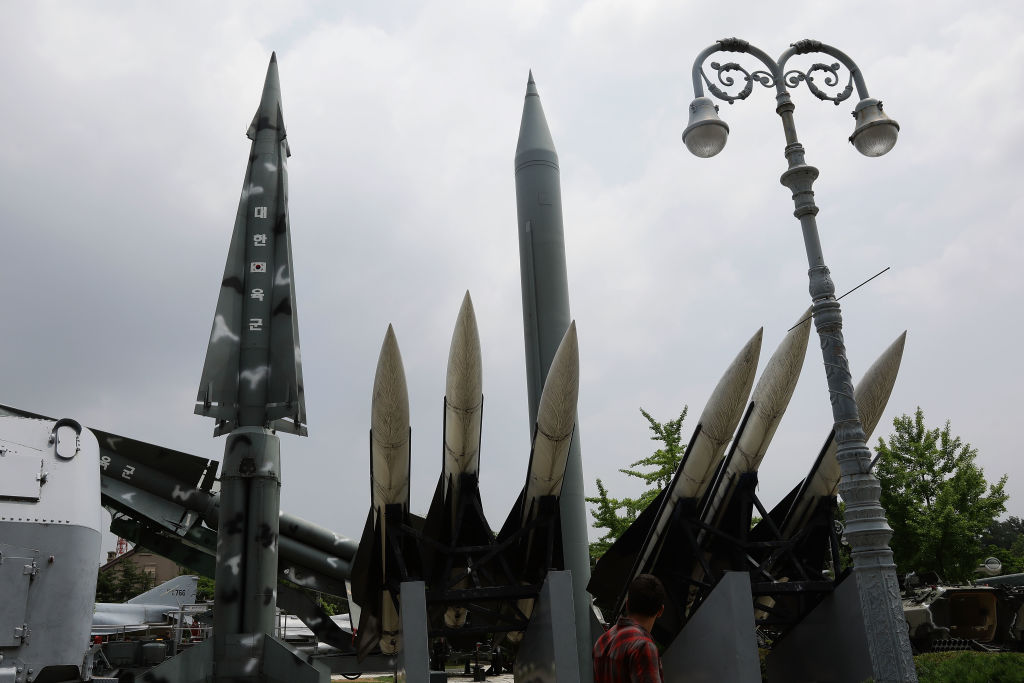 Саудитска Арабия прехвана 7 балистични ракети от Йемен