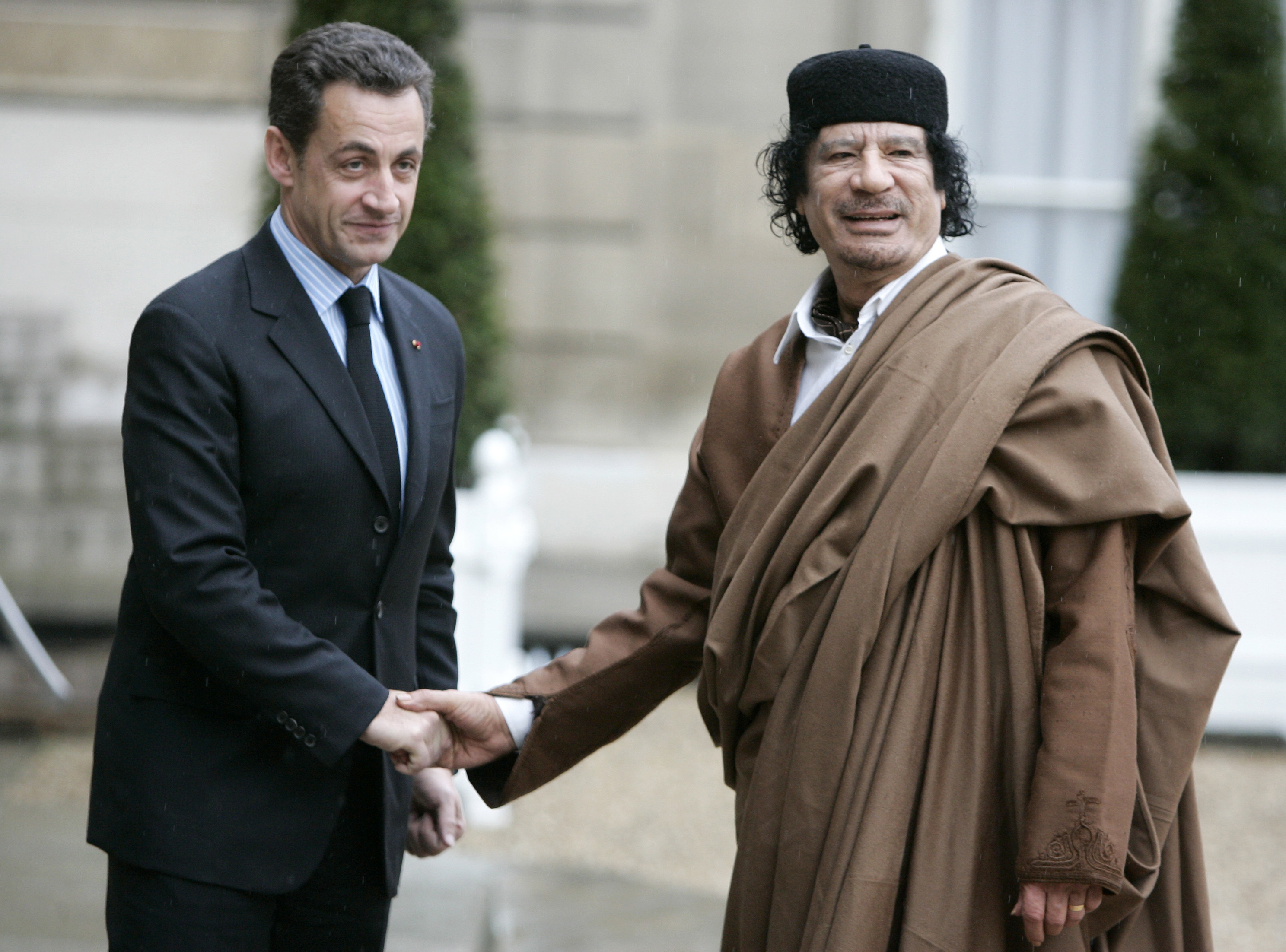Муамар Кадафи и Никола Саркози