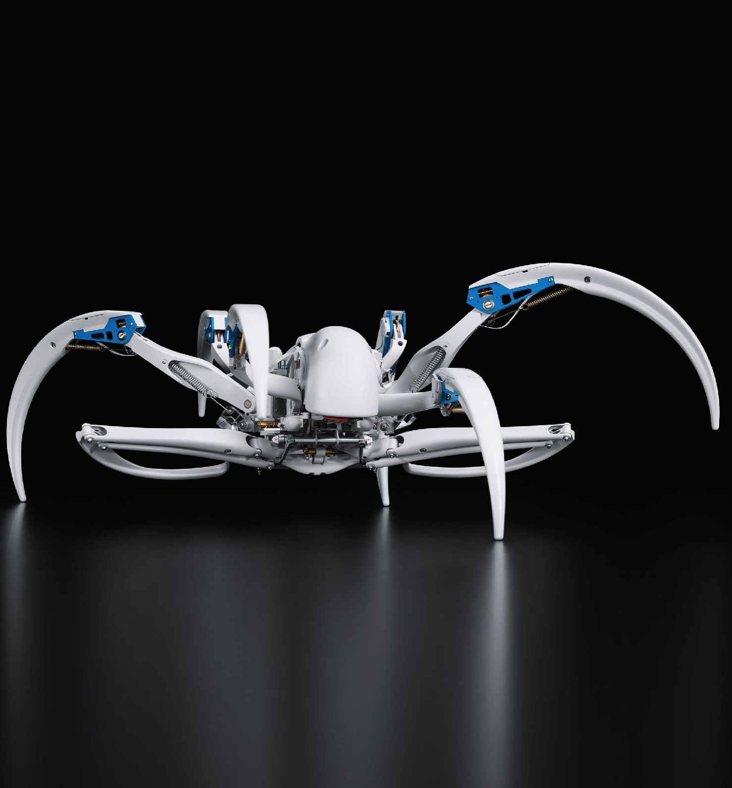 Конструираха ужасяващ паяк-робот