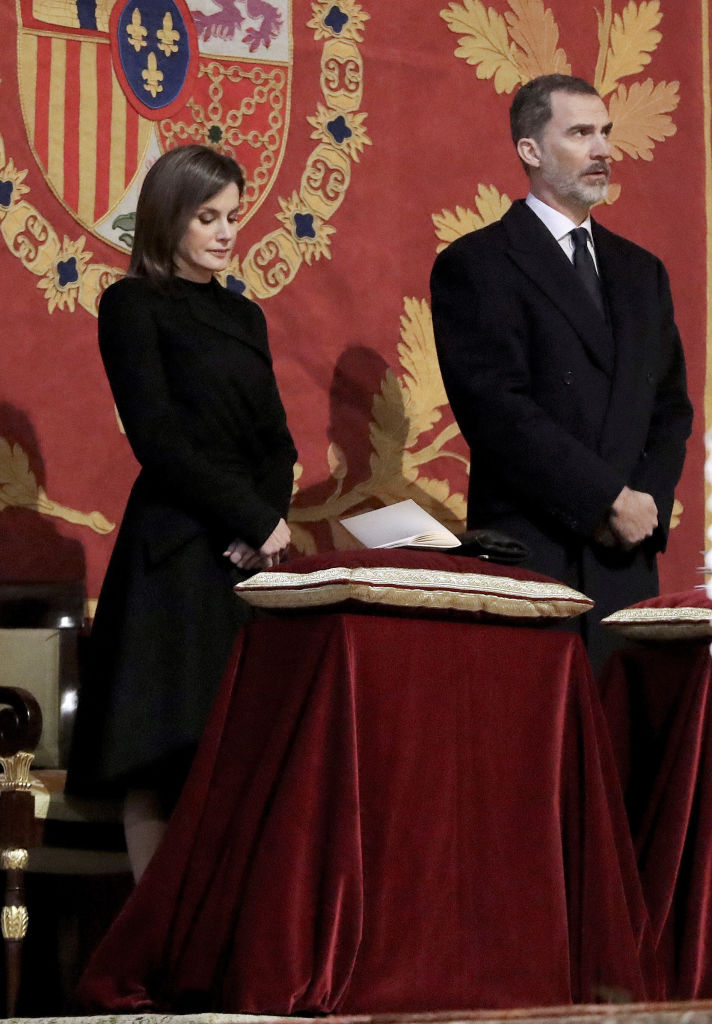 Кралица Летисия и крал Фелипе на заупокойна литургия в памет на дядо му Хуан