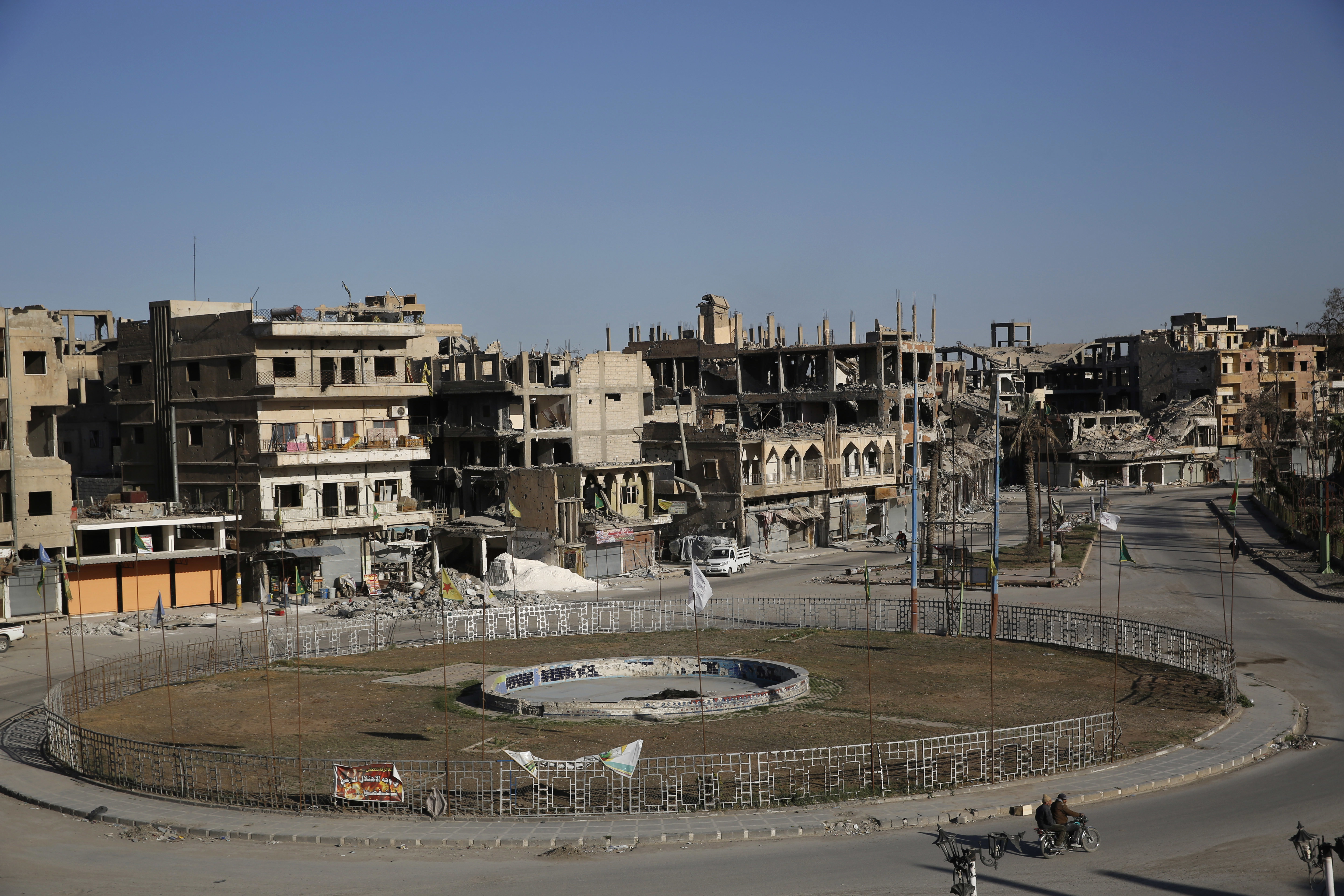 Разрушения след атаки в Сирия