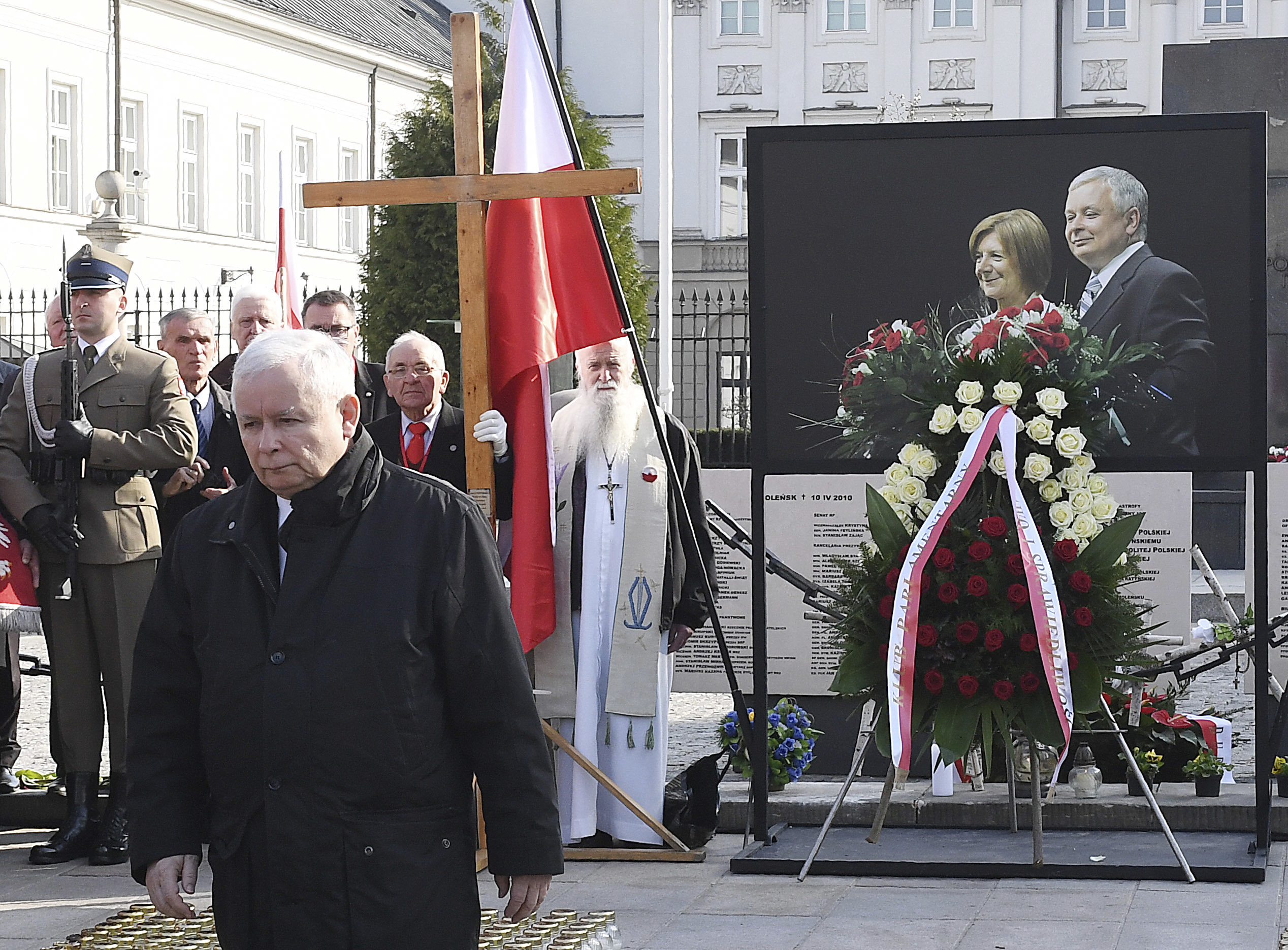 Полша отбелязва осмата годишнина от смъртта на президента Качински