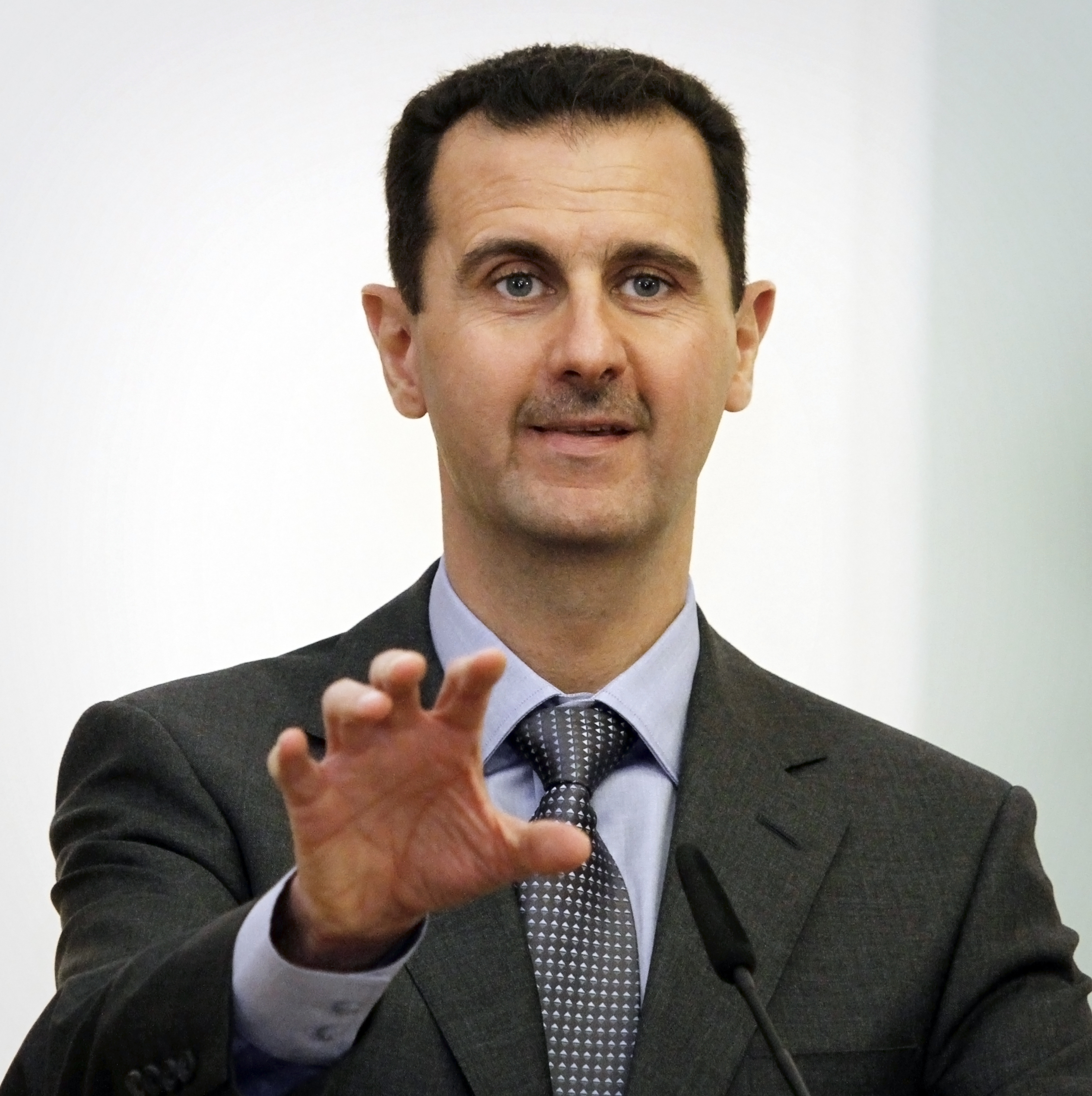Слухове за бягството на Башар Асад плъзнаха из Дамаск