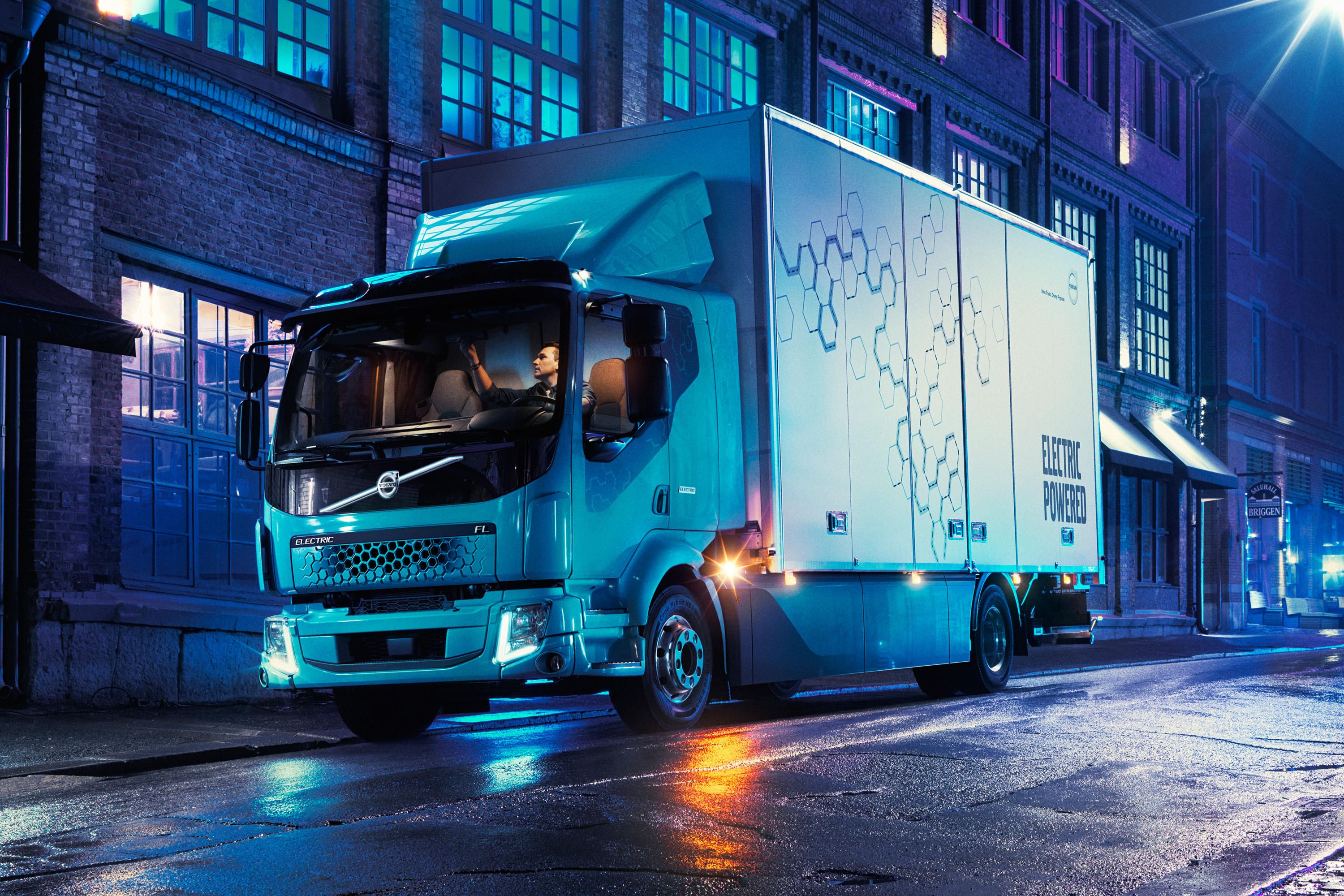 Volvo показа камион на ток