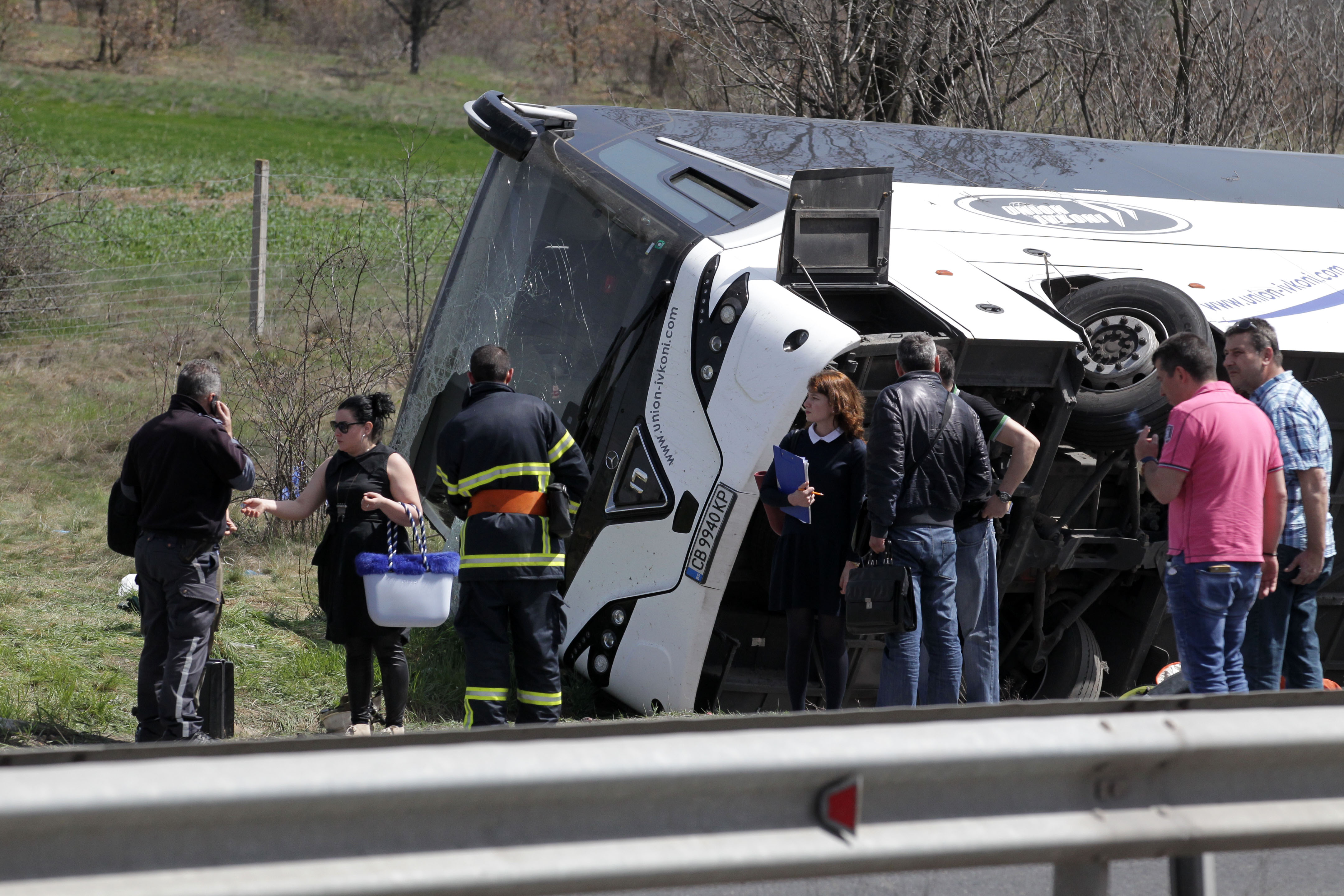 Тежък пътен инцидент с автобус на автомагистрала ”Тракия”