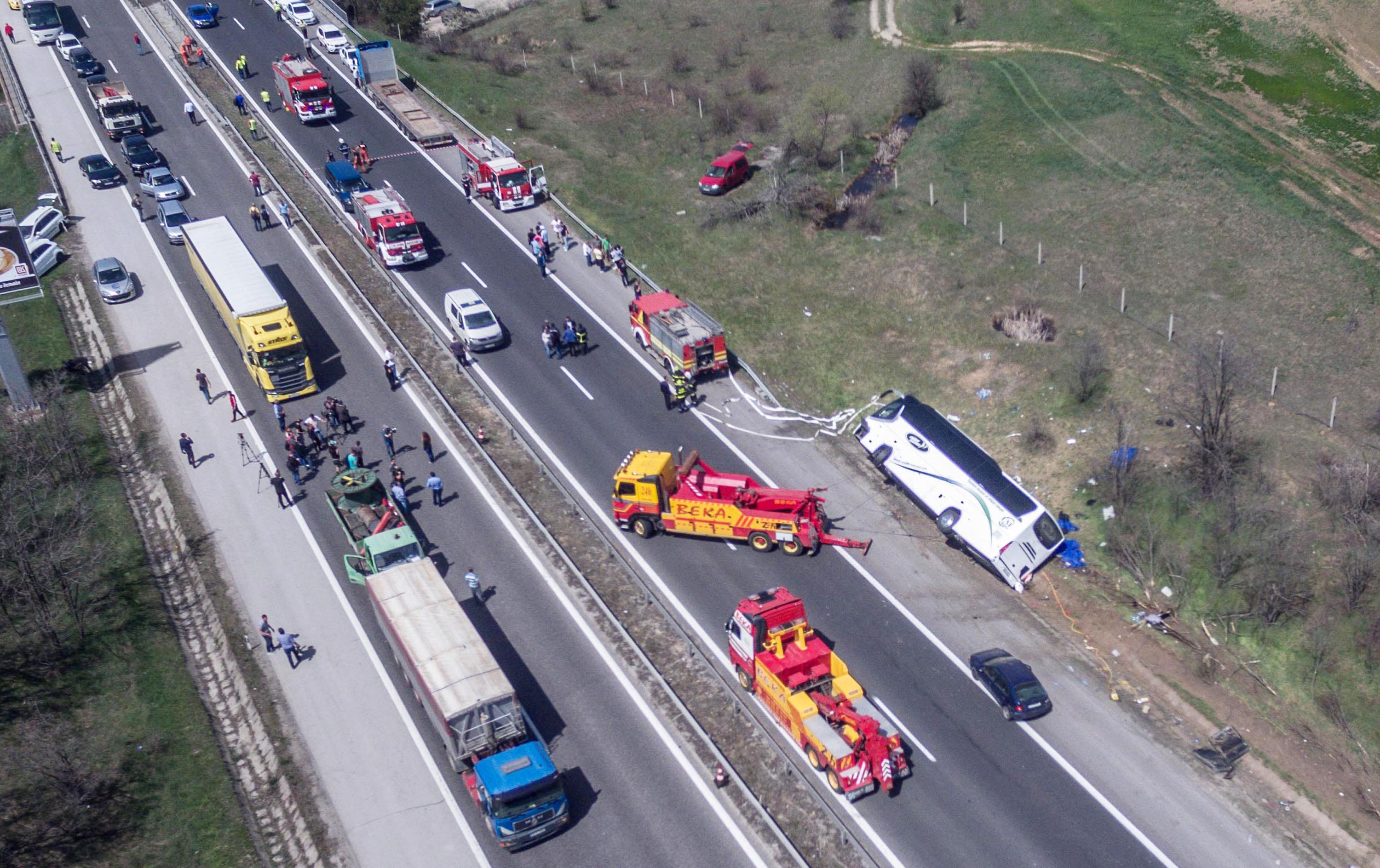 6 жертви при катастрофа на автобус на АМ ”Тракия”