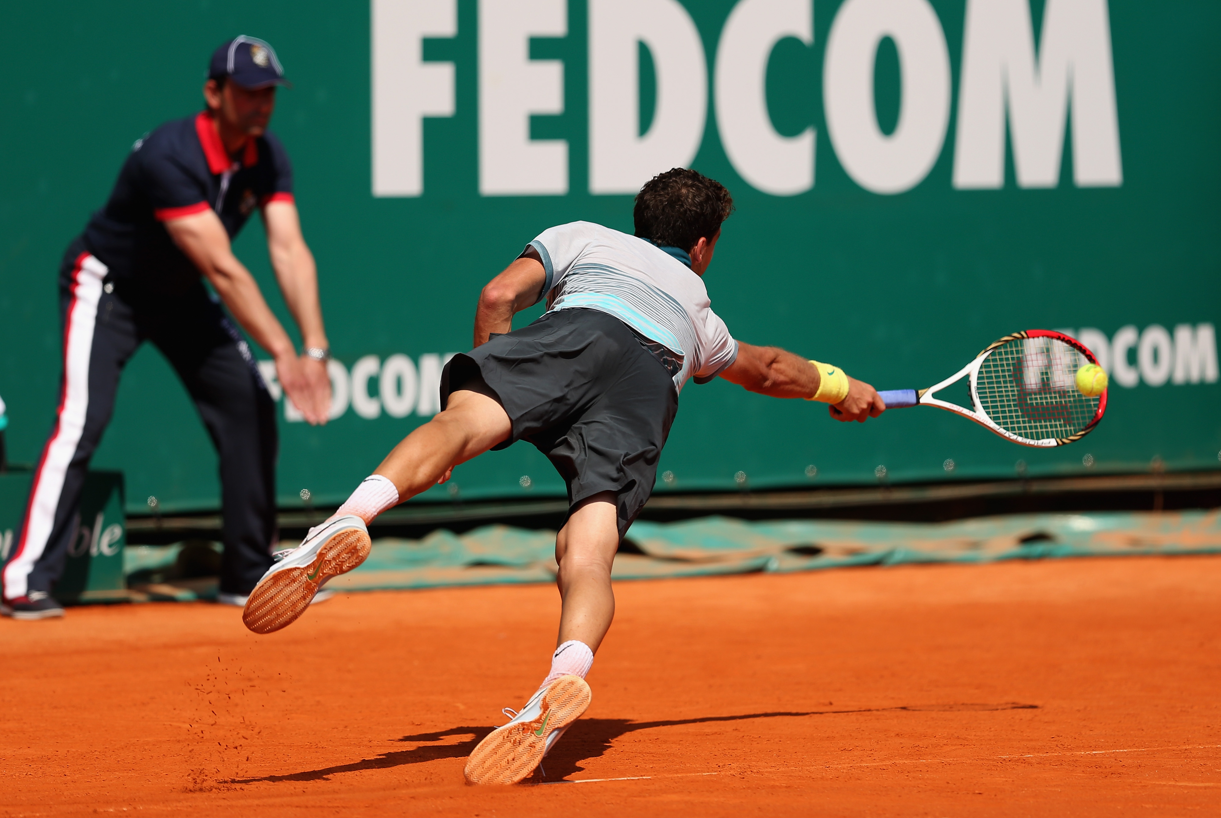 Do lots of sport. Топ для тенниса. Бирюзовый цвет теннис. Момент теннис удара. Backhand shot.