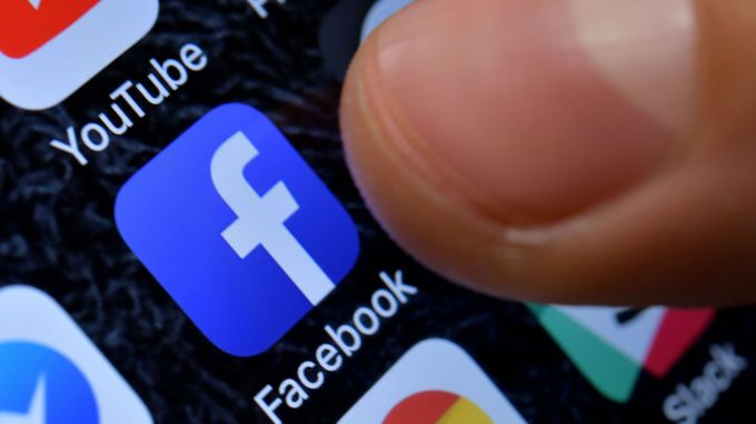Средното заплащане на служителите във “Фейсбук“ достигната 240 хил. долара през 2017 година