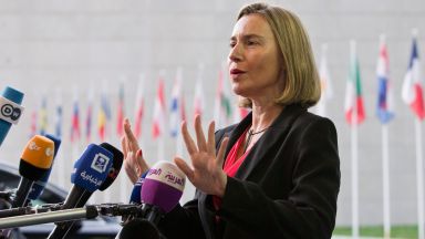 ЕК препоръча старт на преговорите с Македония и Албания