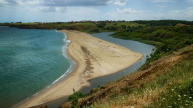 Напрежение край морето заради планове за ново застрояване