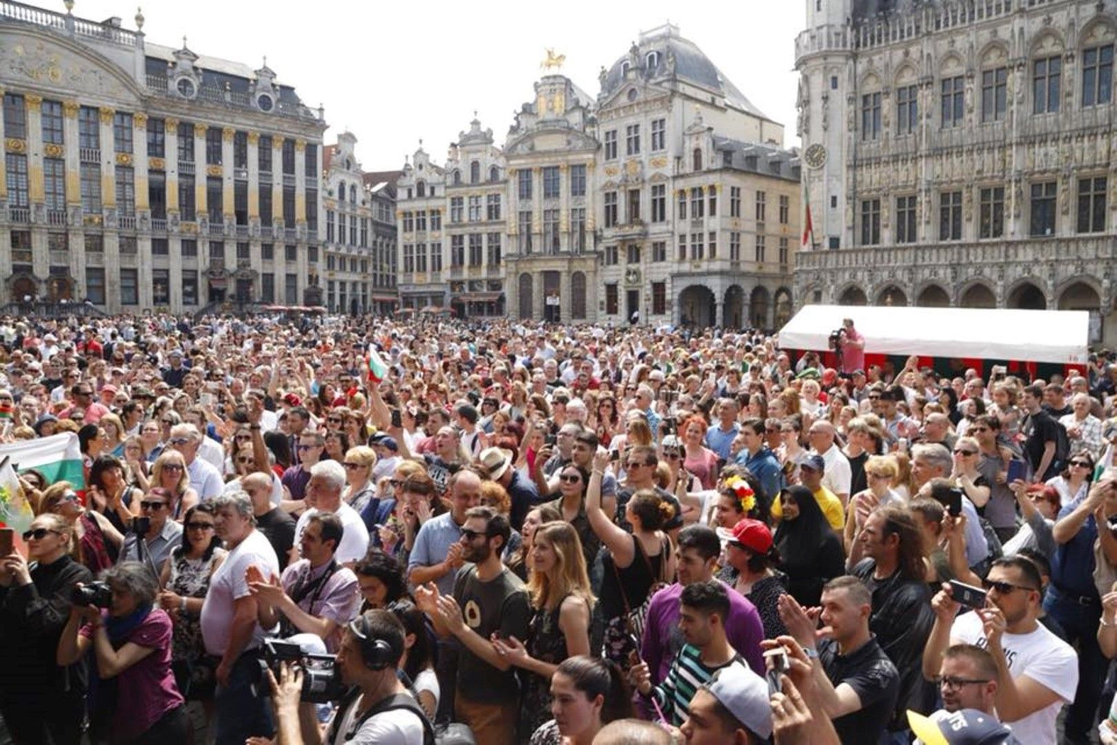 Стотици българи се събраха в белгийската столица