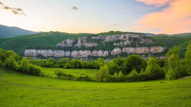 Спасиха алпинистка, паднала над село Лакатник