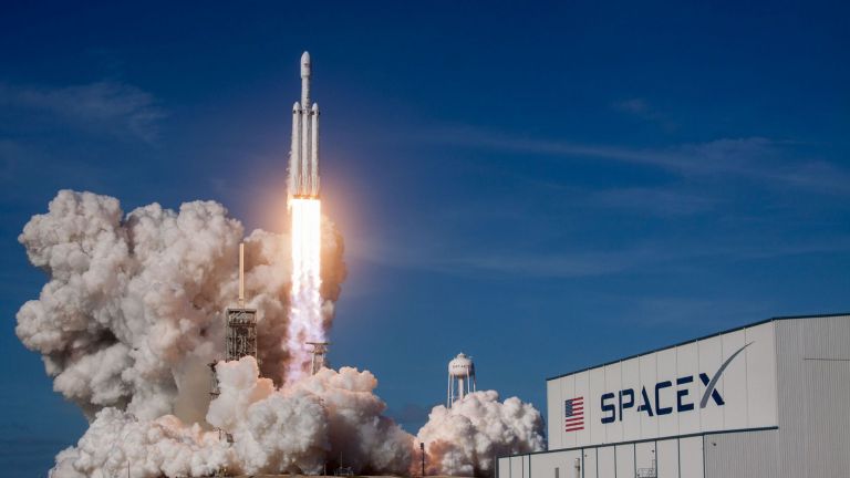 Как SpaceX приземи върха на ракетата си (видео)