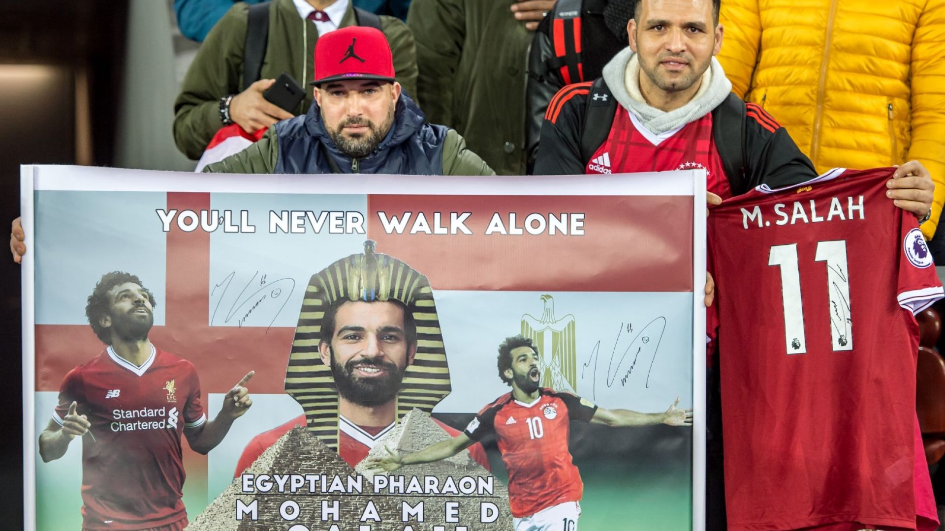 Гангстери с маски на Салах обират магазини в Египет