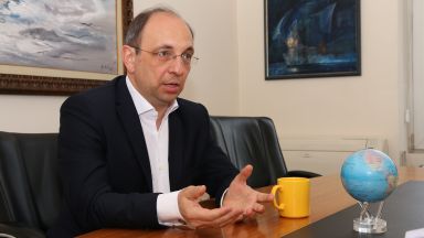 Ексминистър: Преди 10 г. бяхме по-близко до еврозоната