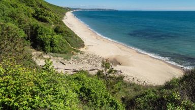 Половината плажове в света може да изчезнат до 80 години