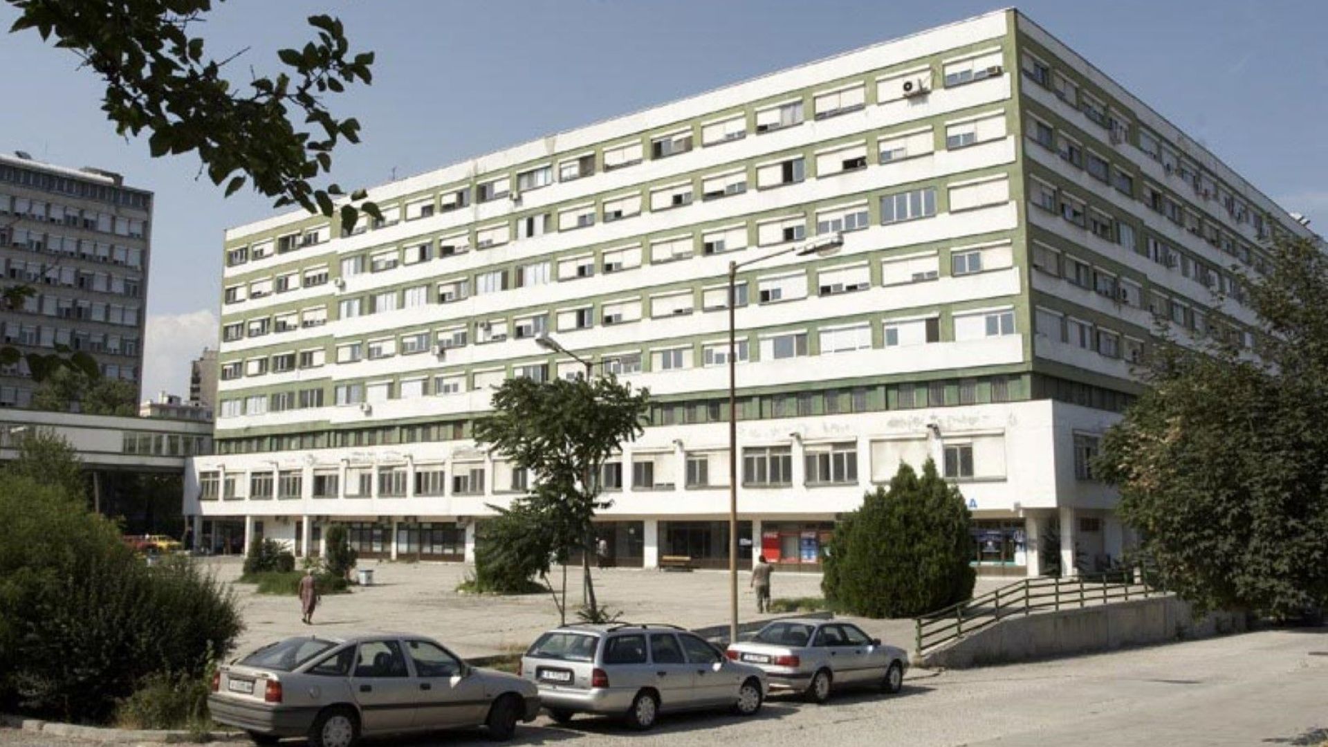 Лекарите в Университетската болница в Бургас се борят за живота